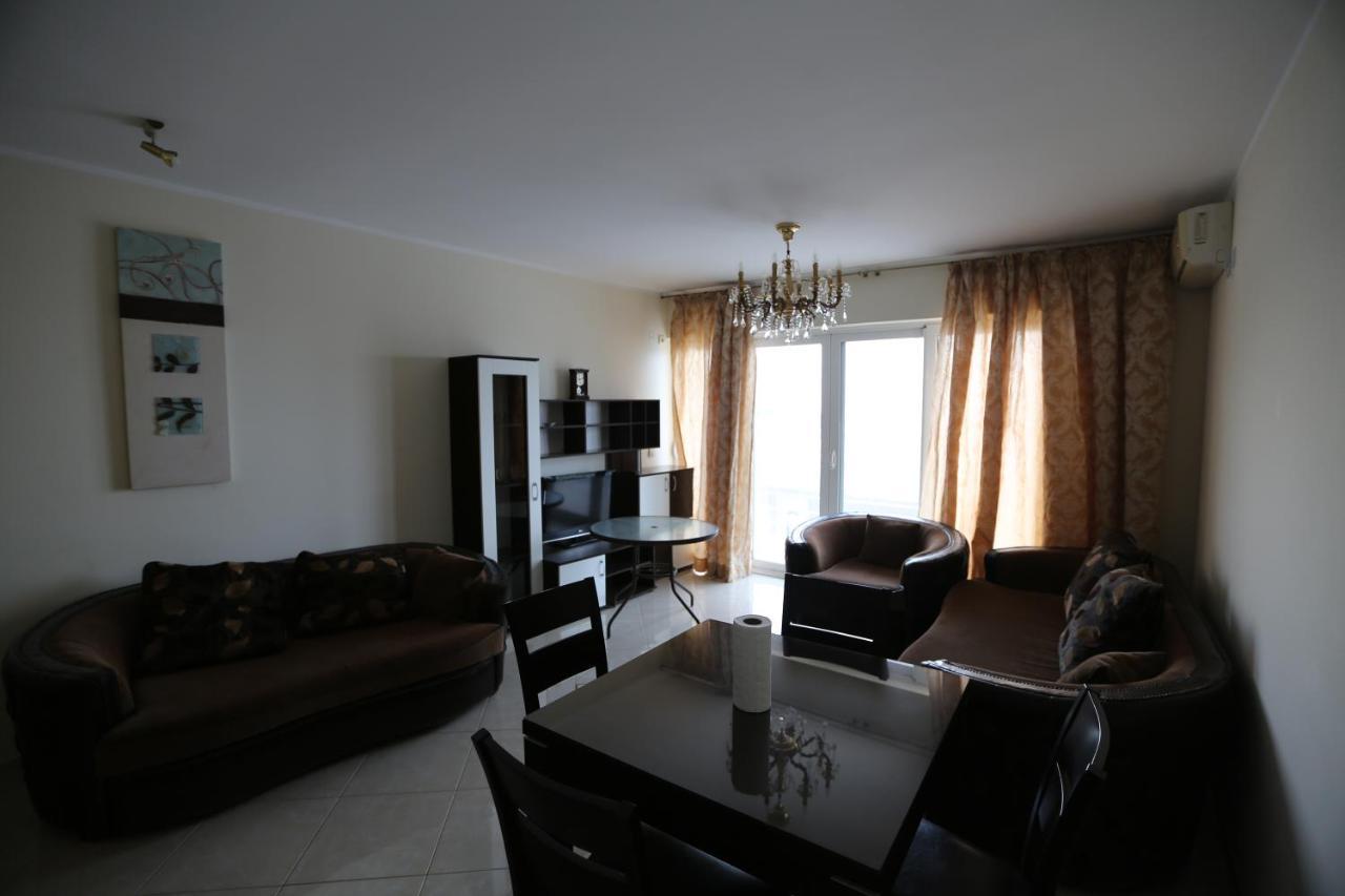 Kapriz Apartments Utjeha Luaran gambar