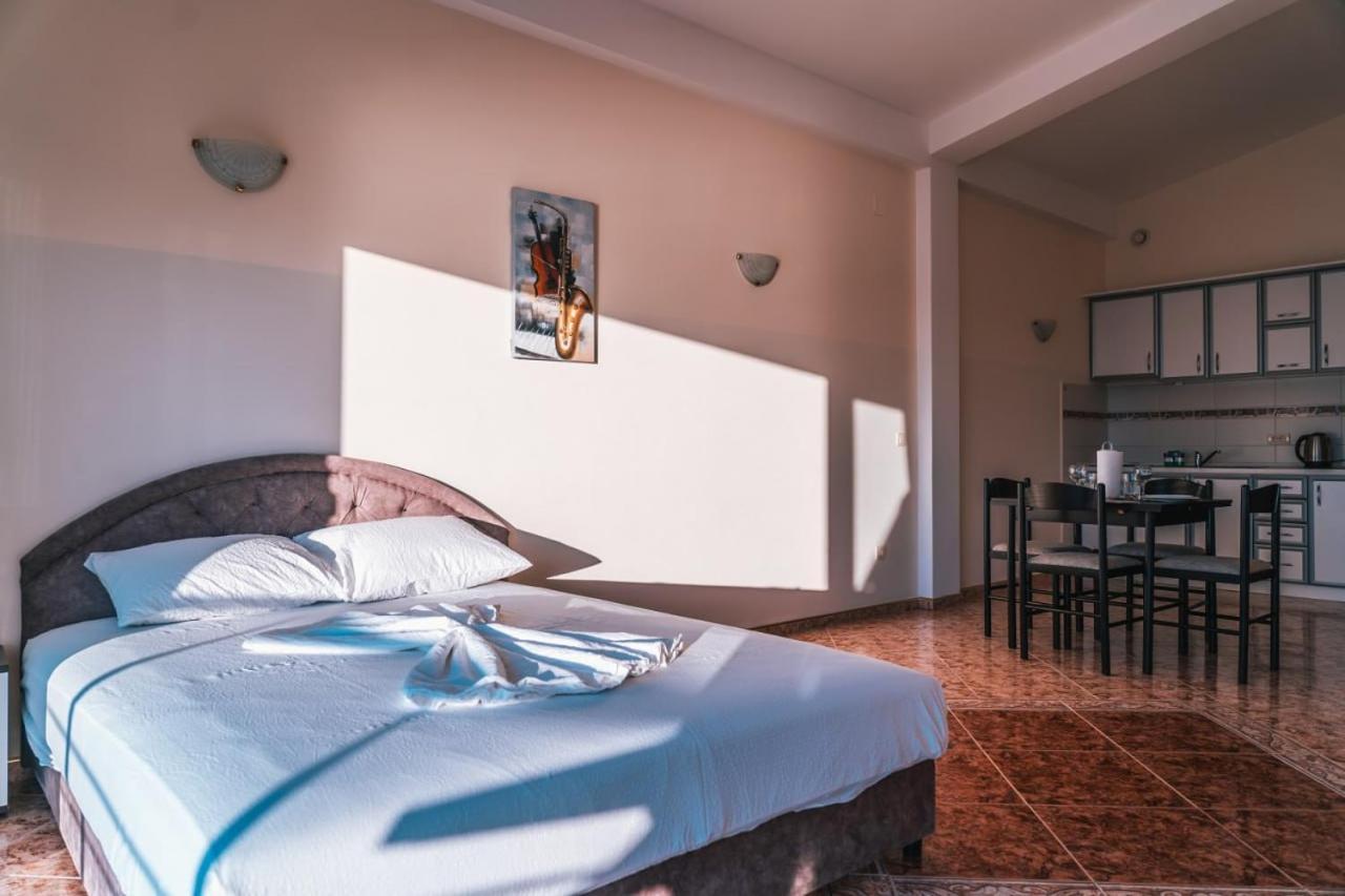 Kapriz Apartments Utjeha Luaran gambar