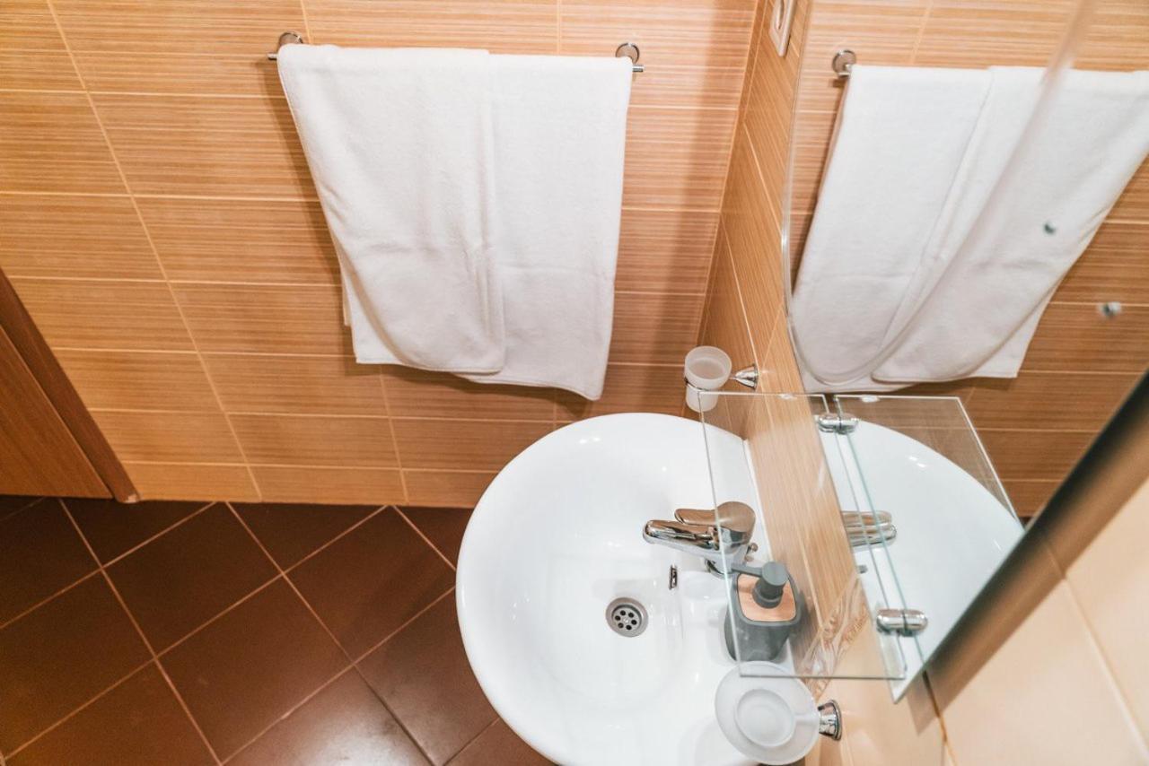 Kapriz Apartments Utjeha Luaran gambar
